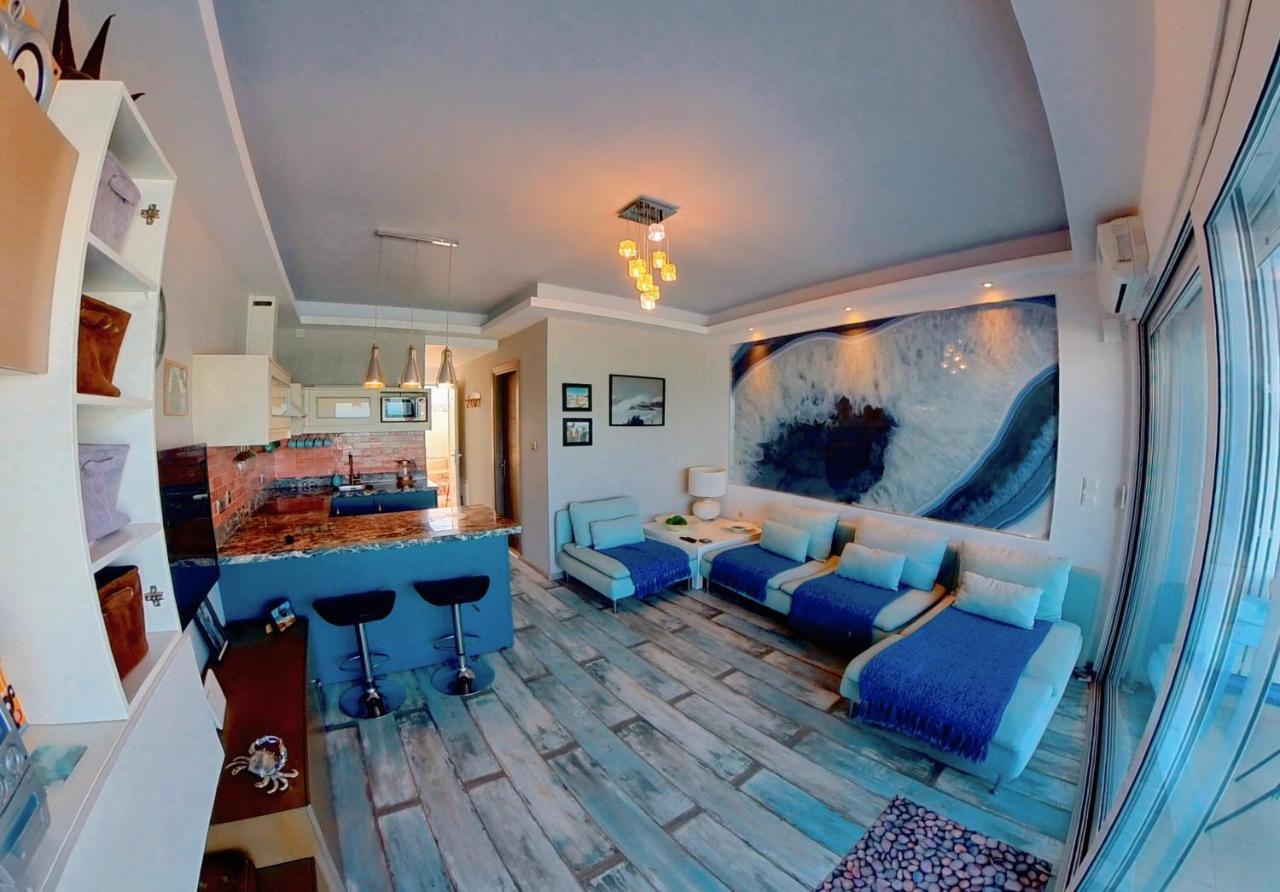 Deluxe Beach Apartment- Sleeps 2 & Private Terrace Haraki Exterior photo